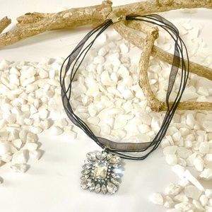 Rhinestone Pendant Necklace. NEW ITEM.